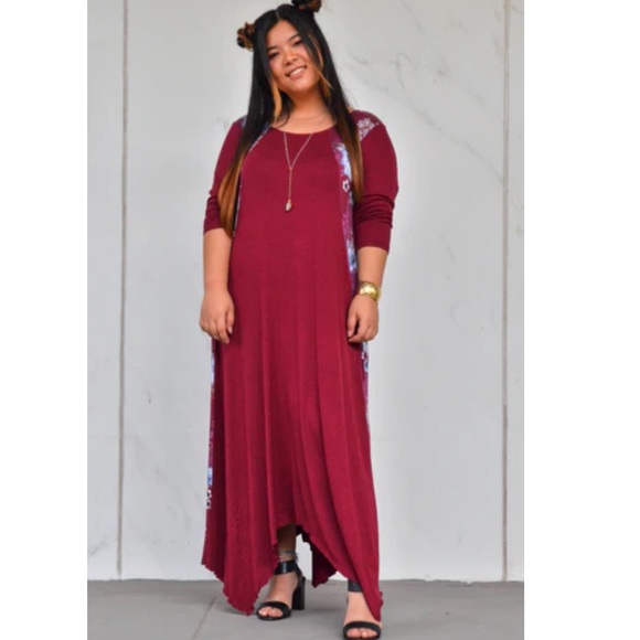 NWT /  Elegant Burgundy Maxi Dress/ 2X - Picture 1 of 4